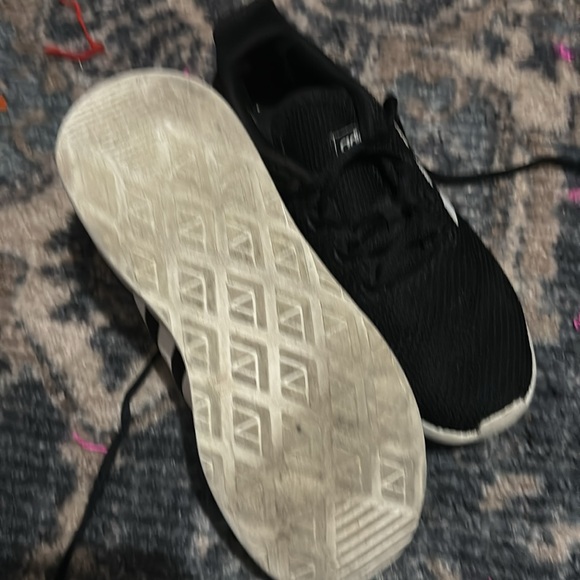 Adidas Big Kid sz 4 - Picture 2 of 3